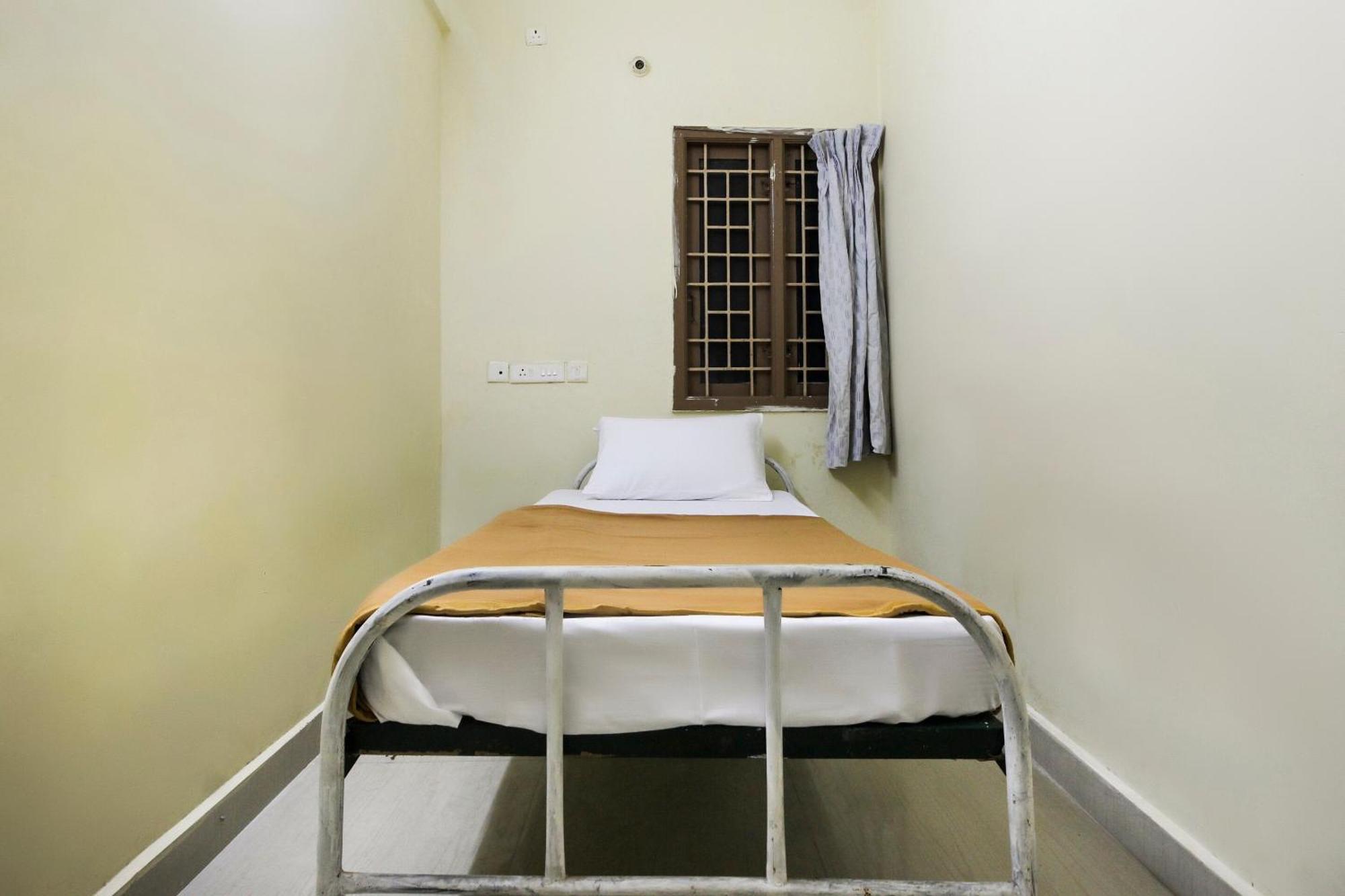 Hotel Spot On Jayalakshmi Residency Non Ac Kovilpatti Exterior foto